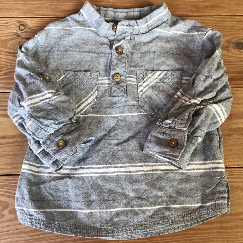 OshKosh size 12 month boys button up shirt